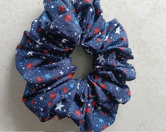 Scrunchie mit Stern Print