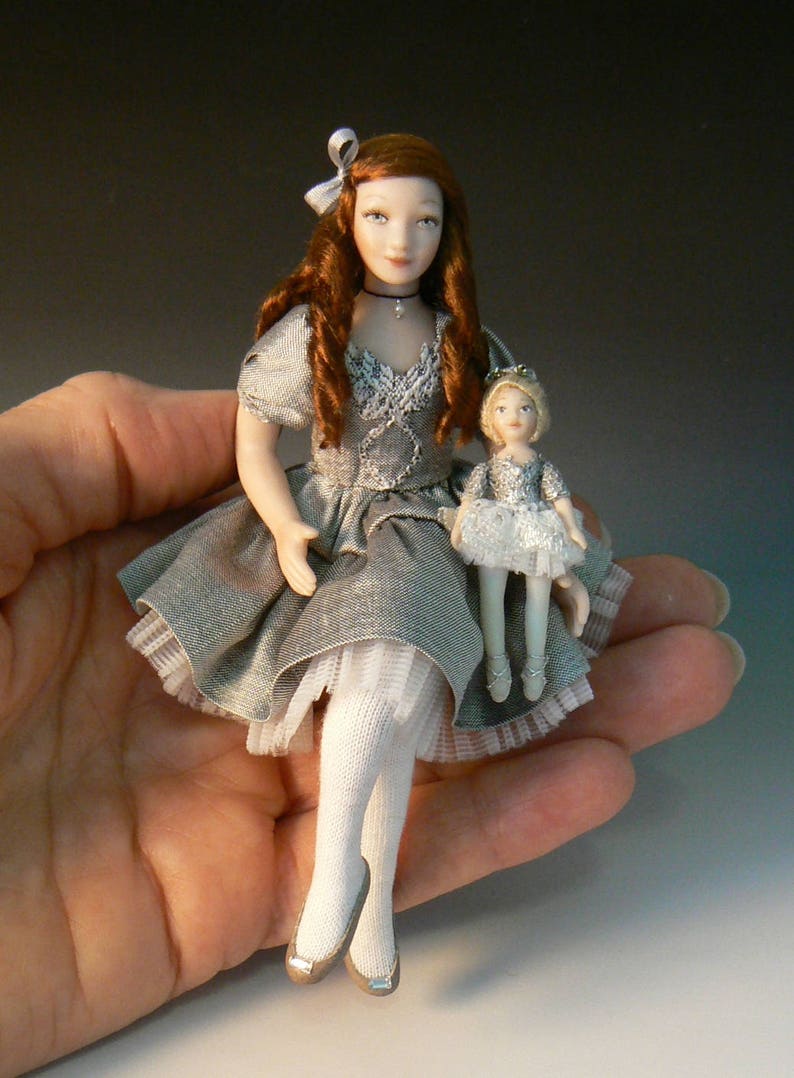 1 12 scale dollhouse figures