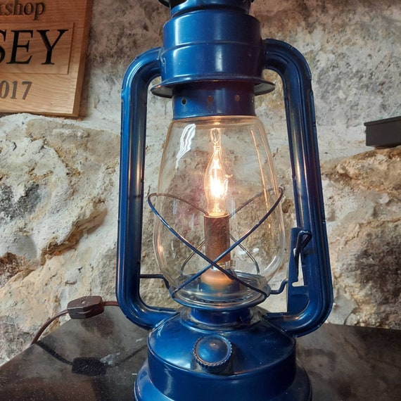 Oil lantern lamp