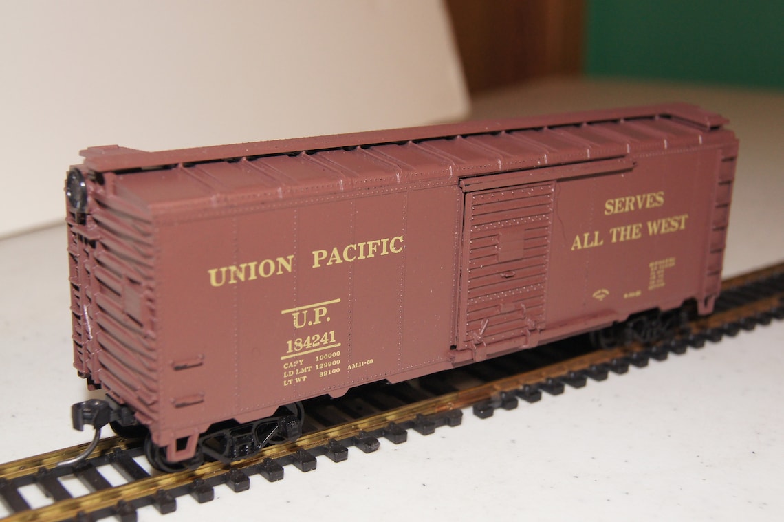 HO Scale Union Pacific 40' Ft Boxcar by Athearn Etsy