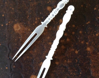 Mother of Pearl Vintage Cocktail Appetizer Fork Shell SET of 2 TWO Pickle Olive Onion Cocktail Fork
