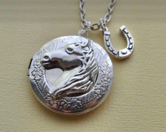 Horse Locket Necklace, Horseshoe Necklace, Horse Silver Locket Necklace, Equestrian Necklace, Horse Lovers Jewelry, Horse Locket, Gift