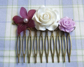 Purple Flower Hair Comb, Spring Hair Accessories, Vintage Style Hair Comb
