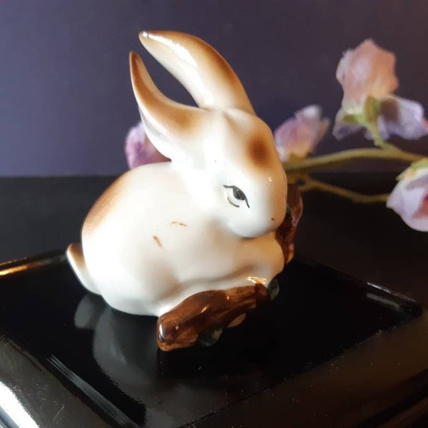Vintage Zsolnay pecs conejo de porcelana
