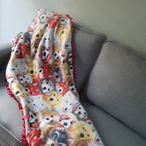 Dog  Lovers Paw Print Fleece Knotted Blanket