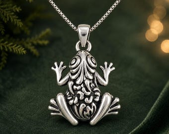 Sterling Silver Frog Necklace, Detailed Frog Pendant, Nature Lover Gift