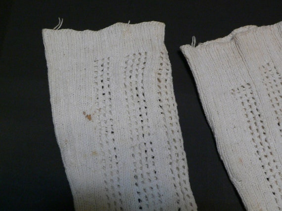 Antique Child's Hand Knit Socks. - image 7