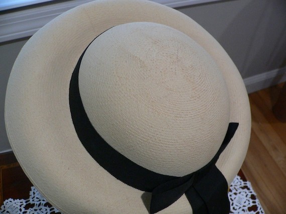 1940's Ladies Panama Hat with Black Grosgrain Ban… - image 9