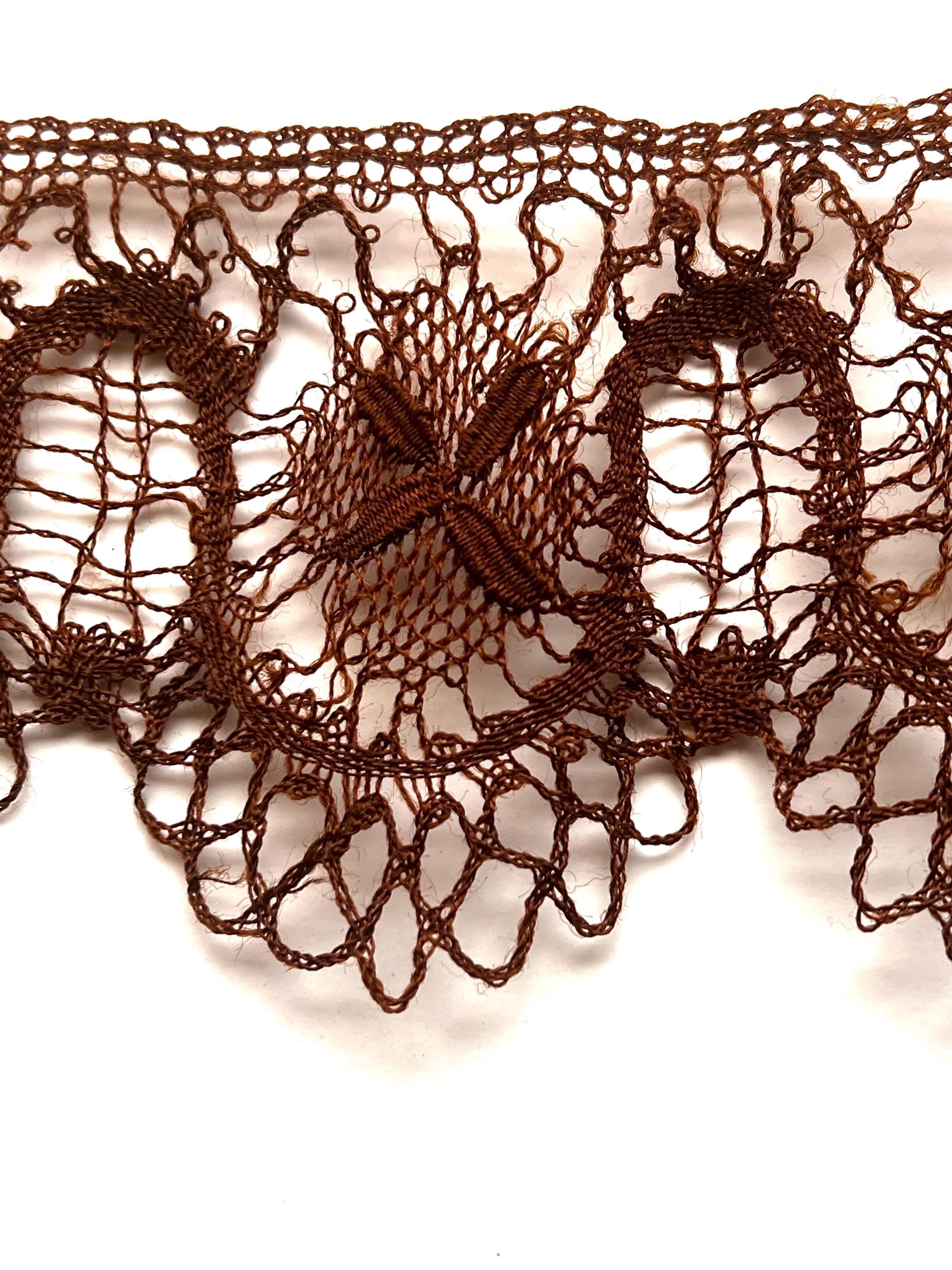 Antique/ Vintage Brown Bobbin Lace Trim, 80 