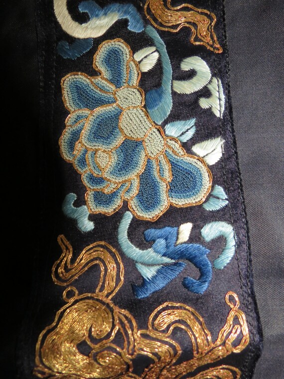 Antique Chinese  Embroidered  Sleeve  Purse or Se… - image 2