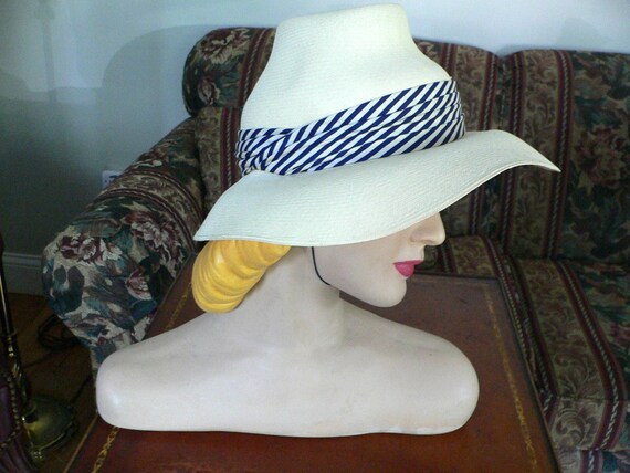 Vintage 1940's to 50's Genuine Panama Hat with Bl… - image 2