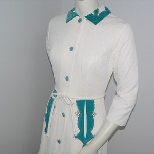1950&#39;s - 60&#39;s White Quilted Robe with Dark Teal Velvet Trim, New Old Stock, Has Tag
