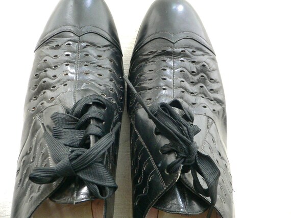 1930's - 40s Red Cross Black Shoes,  Vintage Oxfo… - image 7