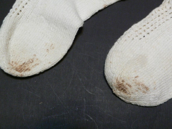 Antique Child's Hand Knit Socks. - image 3