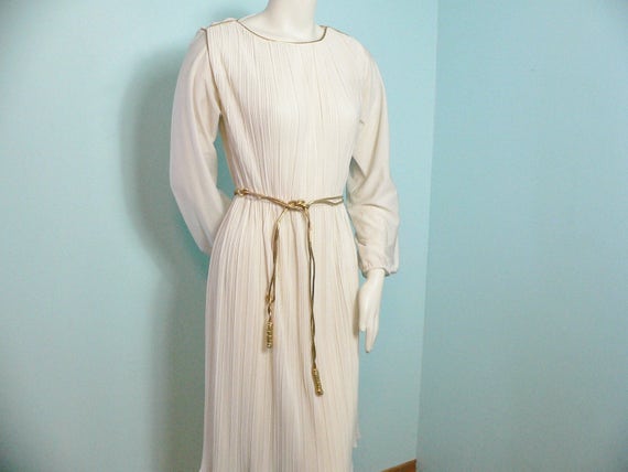cream white dress with gold belt White A-Line Dress w/ Gold Print and Belt w/ Metal Gold Chain – Perfect Wear