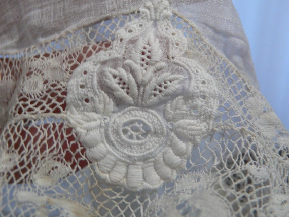 Antique Valencienne Lace Wedding Hankie with Whit… - image 4