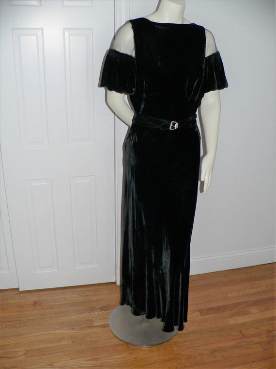 ball gown in black silk velvet