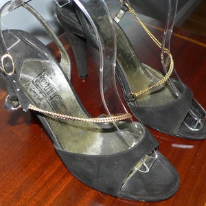 Vintage 1970&#39;s Black Suede High Heel Sling Back  Shoes  with Gold Chain Strap. Size 9