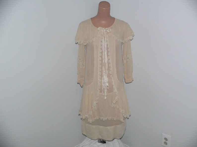1920/'s Teen Girl/'s or XS Women/'s Beige Dress with Shawl Collar Lace and Ribbon Trim