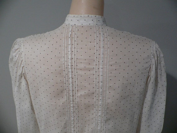 1910's Edwardian  Pintucked  Dotted Blouse, Size … - image 8