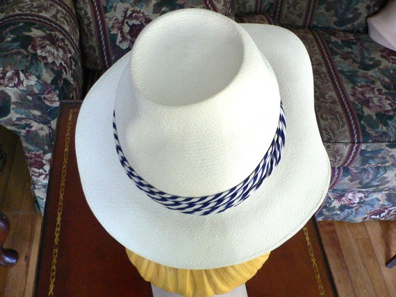 Vintage 1940's to 50's Genuine Panama Hat with Bl… - image 5