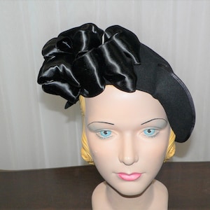 Lovely 1940's Tilt Hat Black Felt With Black Satin Looped - Etsy