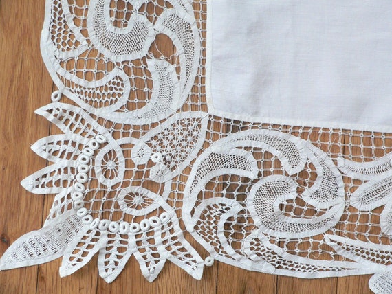 Antique Battenberg Tape Lace Tea Tablecloth Lace Trimmed Tea