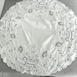 Antique White Embroidered and Cutwork  Table Topper, 22 Inch Doily