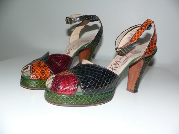 Vintage 1940's Peep Toe Platform Snakeskin Shoes … - image 5