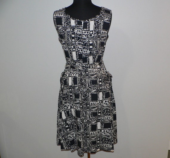 1950's - 60's Sleeveless Black and White  Summer … - image 7