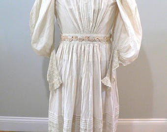 Rare and Stunning Girls 1890s Cotton dress with Lace and Silk Ribbon. 1890s Leg o Mutton Sleeve Dress