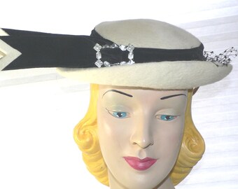 Chapeau Pilulier Vintage Marshall Field – Noir Et Ivoire Rétro