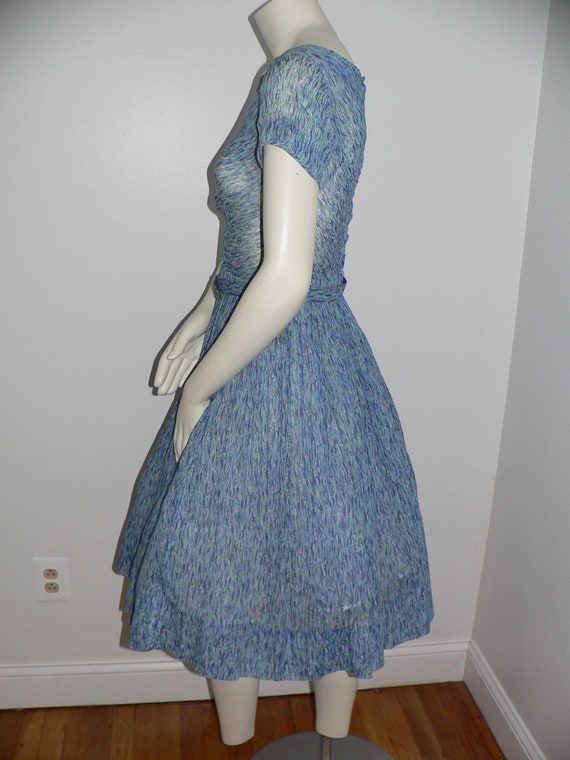 1950's Cotton Blue Print Cotton Dress with Full S… - image 6