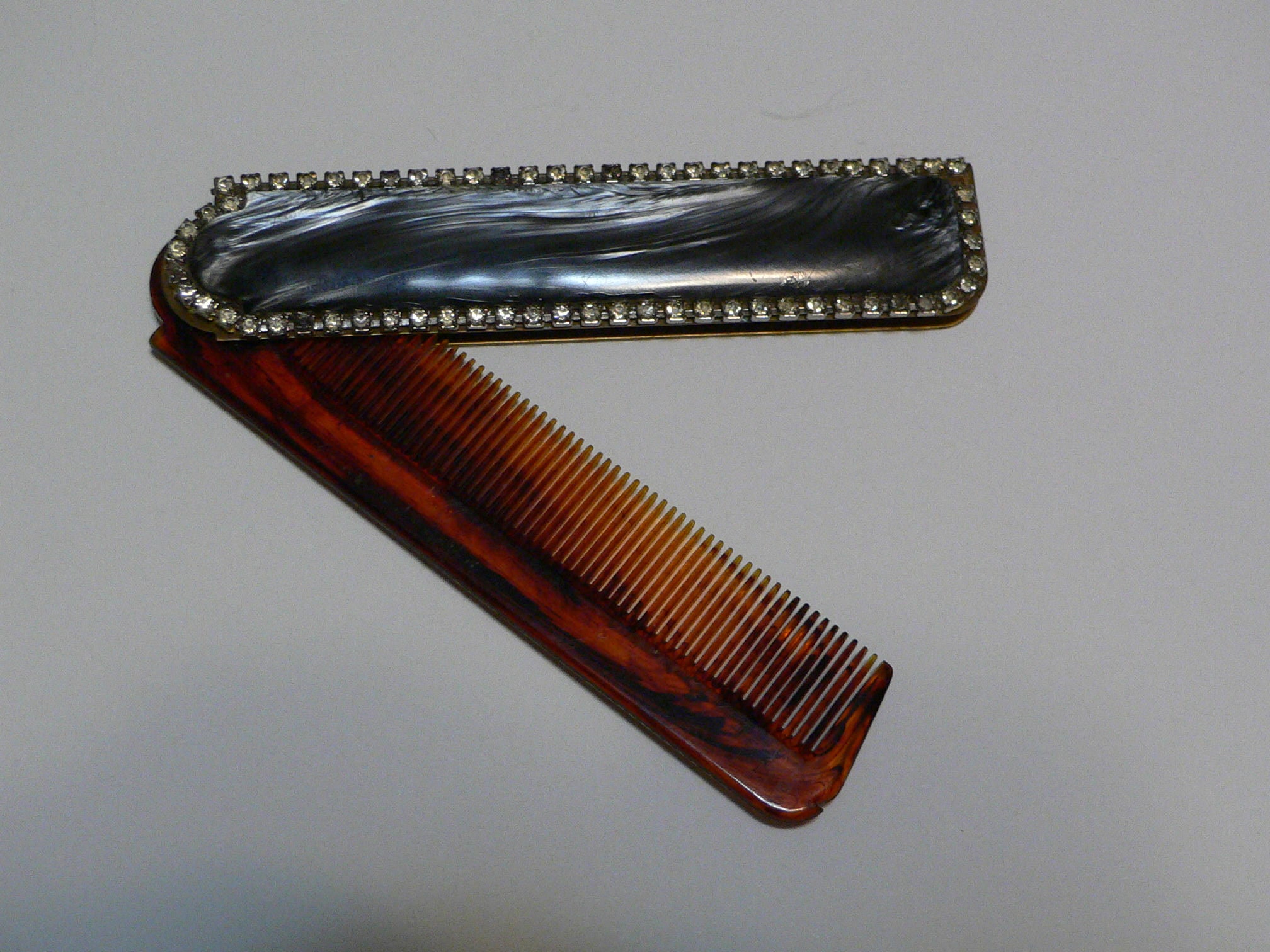Vintage 1950's Folding Purse Comb in Lucite and Rhinestone Etsy UK