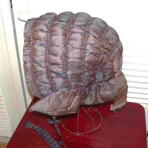 Antique 1840s - 1860s Silk Padded Bonnet