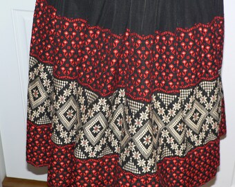 Vintage 1950's Guatemalan  Vintage Folk Skirt Handwoven Black with Red and Beige by Vera Originals