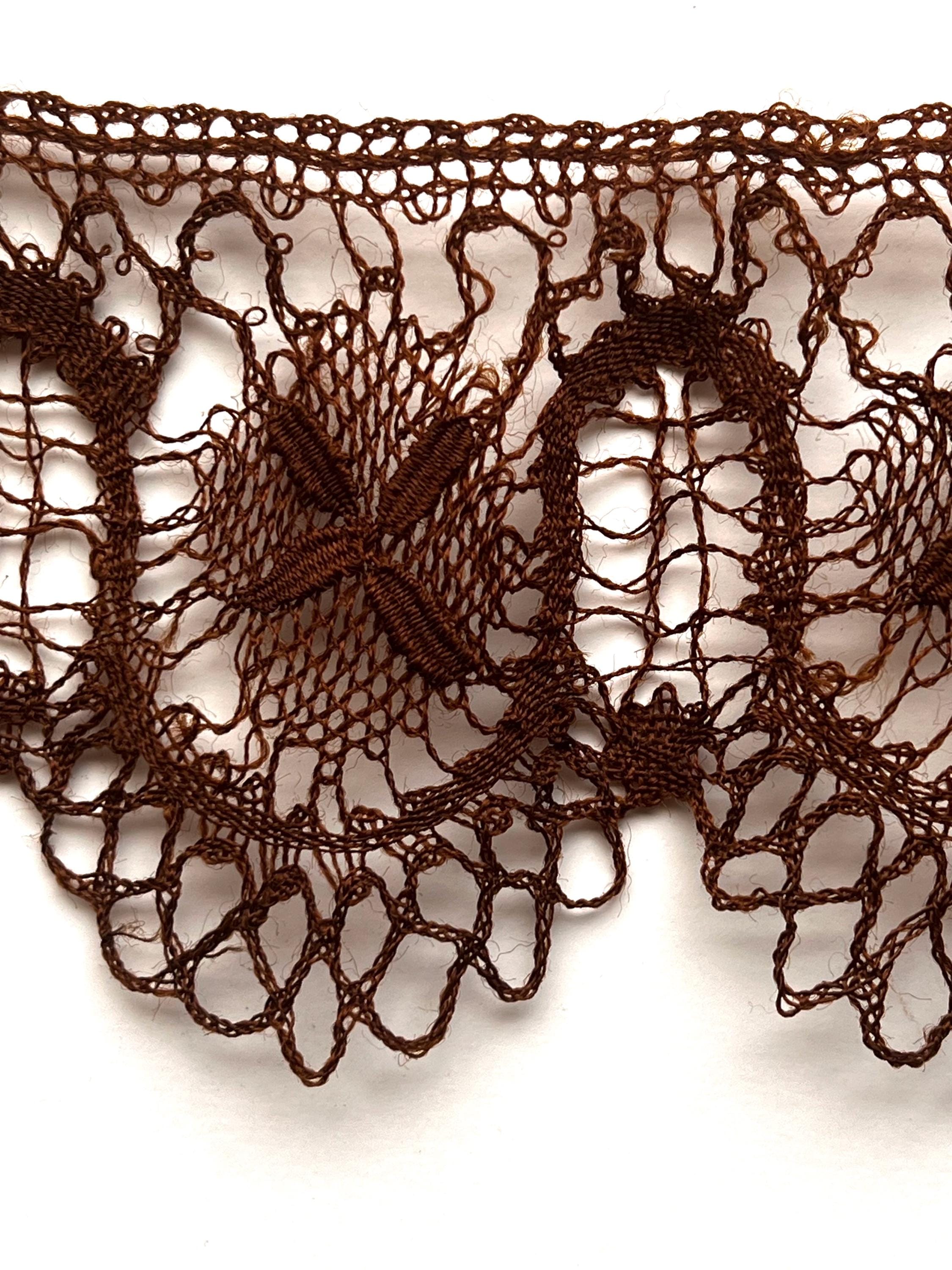Antique/ Vintage Brown Bobbin Lace Trim, 80 