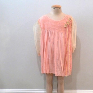 1920&#39;s Little Girls Smocked Dress with Ribbon Trim