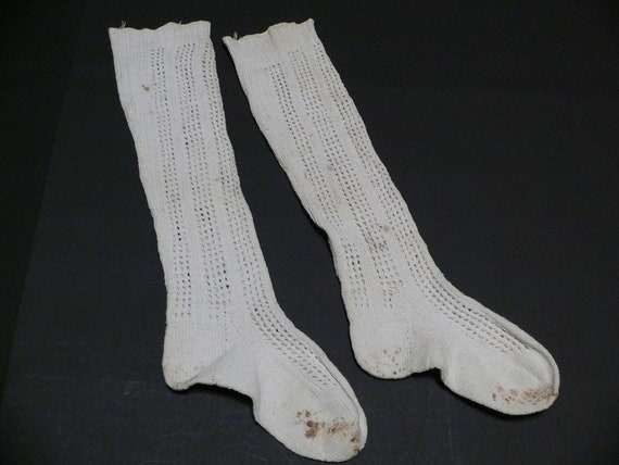 Antique Child's Hand Knit Socks. - image 9