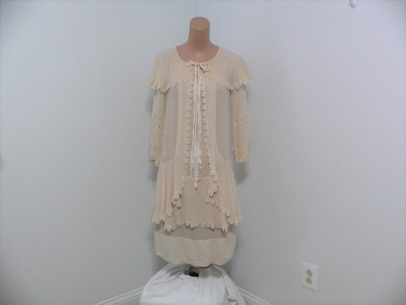 1920/'s Teen Girl/'s or XS Women/'s Beige Dress with Shawl Collar Lace and Ribbon Trim