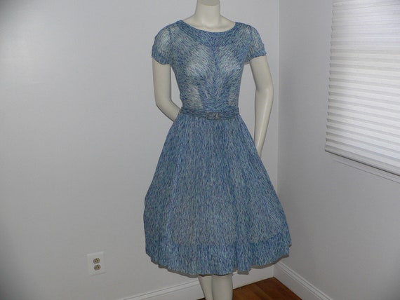 1950's Cotton Blue Print Cotton Dress with Full S… - image 9