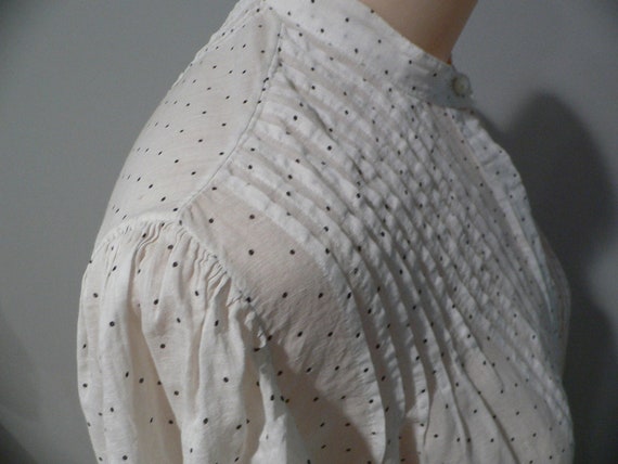 1910's Edwardian  Pintucked  Dotted Blouse, Size … - image 3