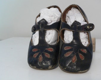 Chaussures Mary Jane vintage antiques pour filles ou poupées