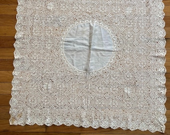 Antique Maltese Silk 32 Inch Tablcover