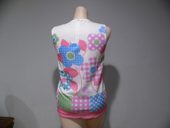 Vintage 70s Polyester Flower Print Mod Shell Top,… - image 5