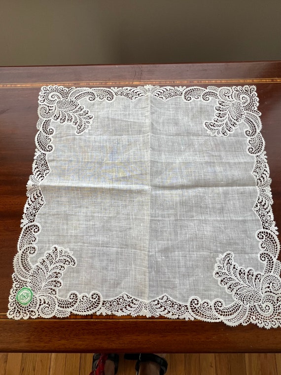 Vintage Desco White  Lace Bridal Hankie, Schiffli 