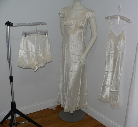 NOS 3 PC Vintage 1940's - 50's Rayon Lingerie Set,