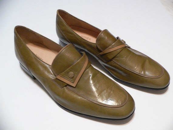 Paio di scarpe eleganti italiane verde oliva e marrone chiaro degli anni 60 prodotte in Italia da Hanes per P Savva New Old Stock Etsy Italia