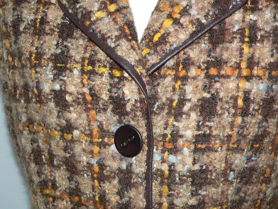 Vintage Neiman Marcus Boucle Blazer, Size 8 , Fall Brown Boucle Blazer, photo 4 of 5