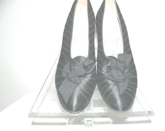 1920's Black Silk Shoes with Bows, Franklin Simon 5th Ave NY , Size 6